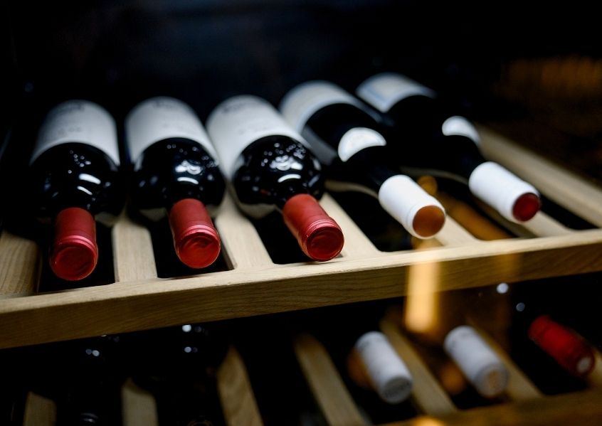 Foto di bottiglie di vino rosso